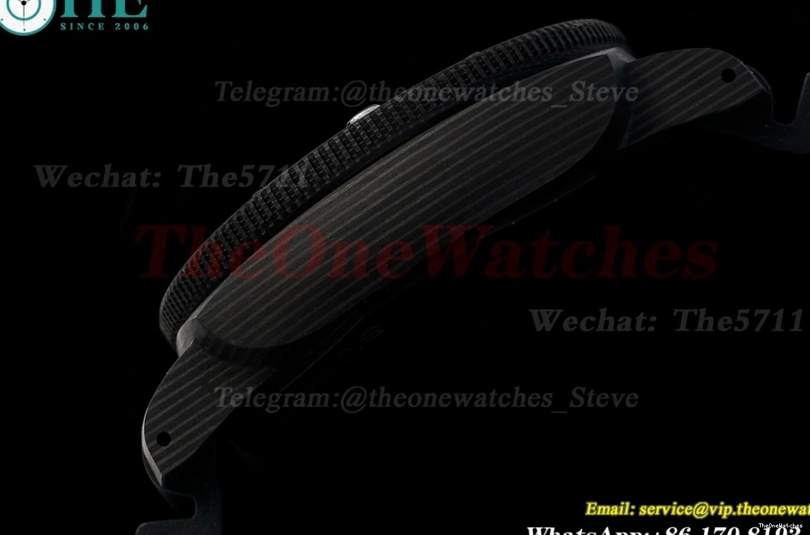 Black Submersible Carbon RU Dial P900 VSF 42MM PAM2231 0209